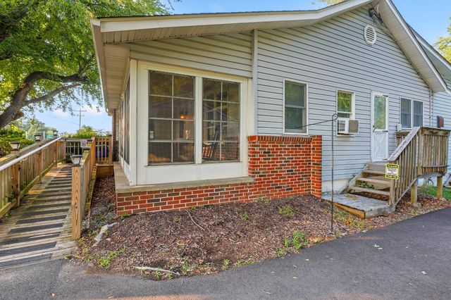1702 UPPER KING RD, Woodside, DE 19980
