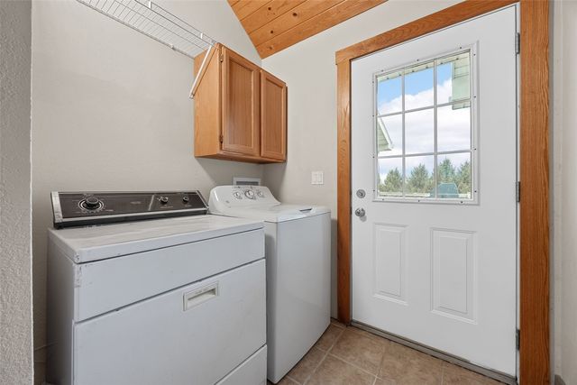 333 Hillview Drive SE, Mt Vernon, IA 52314