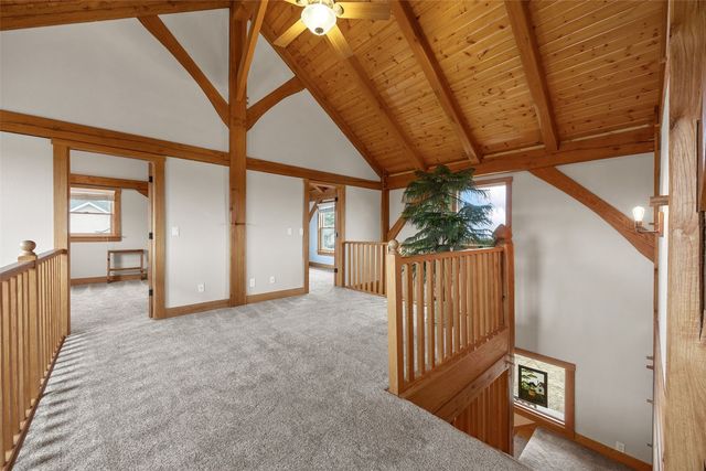 333 Hillview Drive SE, Mt Vernon, IA 52314