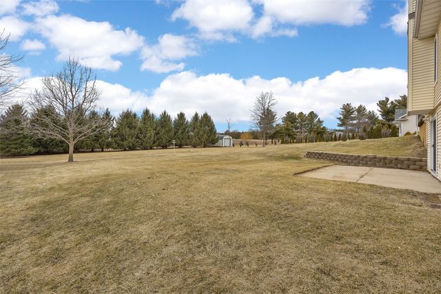 333 Hillview Drive SE, Mt Vernon, IA 52314