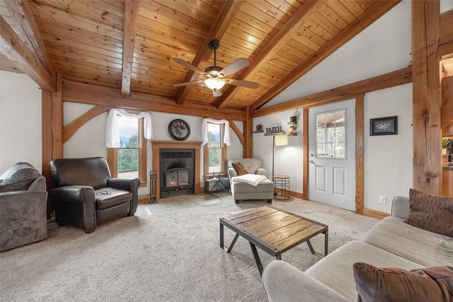 333 Hillview Drive SE, Mt Vernon, IA 52314