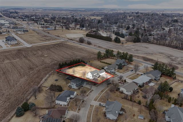 333 Hillview Drive SE, Mt Vernon, IA 52314