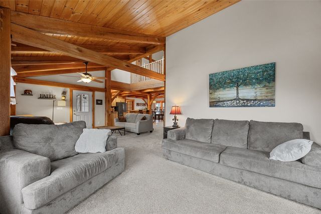 333 Hillview Drive SE, Mt Vernon, IA 52314