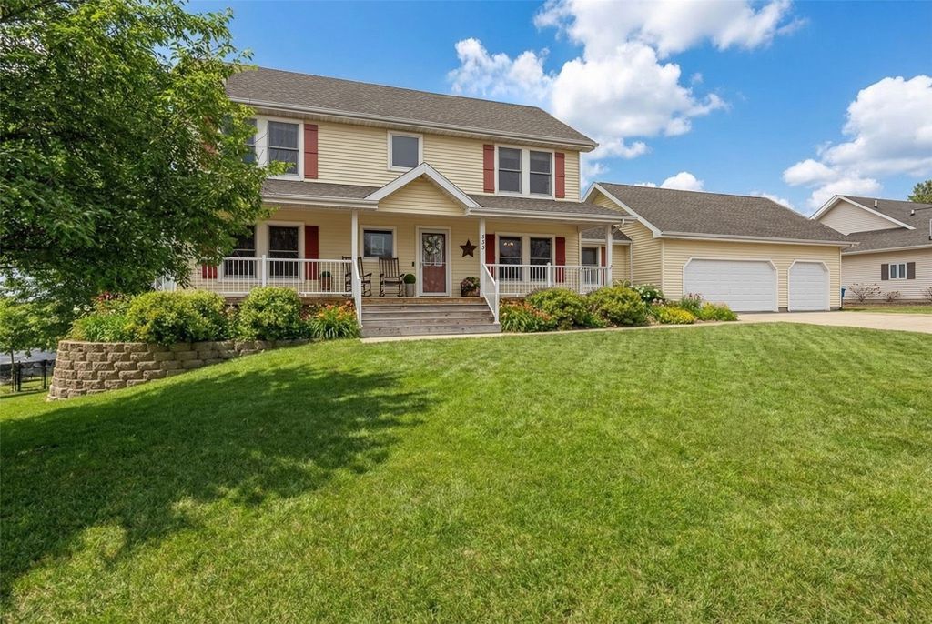 333 Hillview Drive SE, Mt Vernon, IA 52314