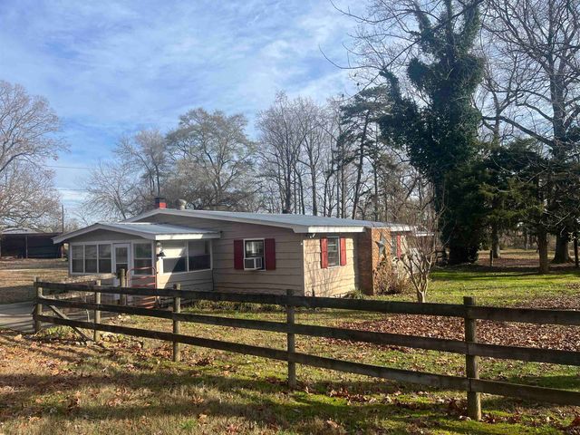 1355 Cudd Drive, Chesnee, SC 29323