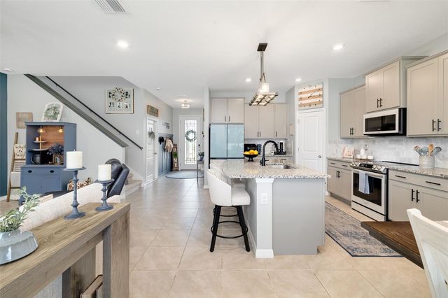 15905 5TH AVENUE E, Bradenton, FL 34212