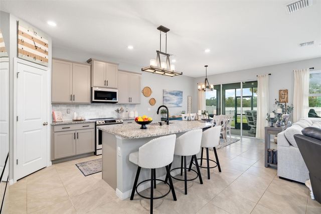 15905 5TH AVENUE E, Bradenton, FL 34212