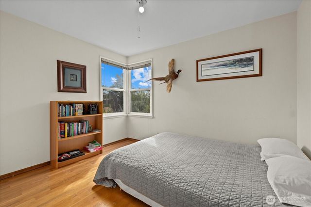 347 NW 52nd Street, Seattle, WA 98107