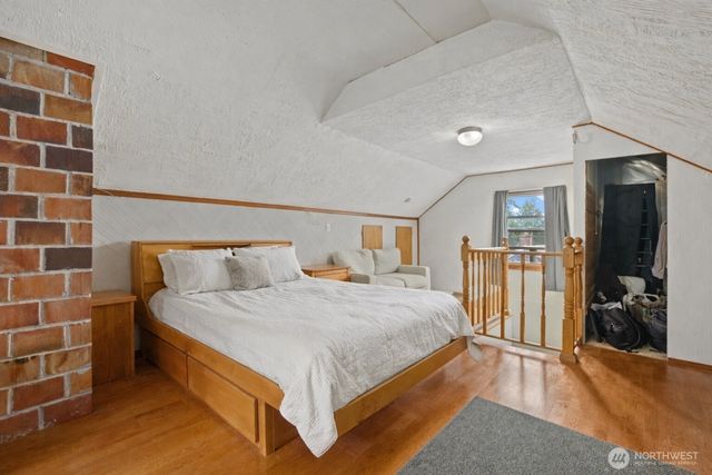 347 NW 52nd Street, Seattle, WA 98107