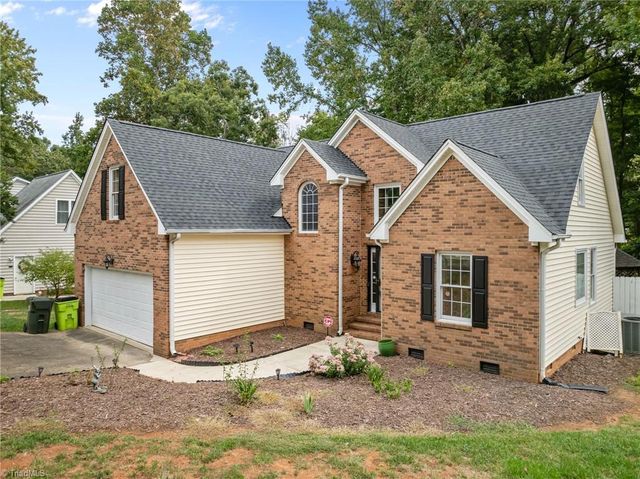 228 Holly Ridge Lane, Mebane, NC 27302