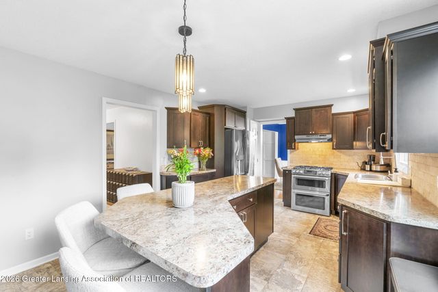 5784 N Green Road, Haslett, MI 48840