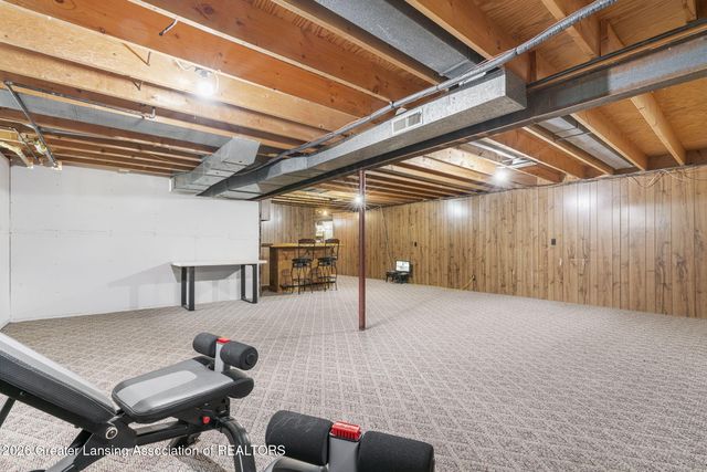 5784 N Green Road, Haslett, MI 48840