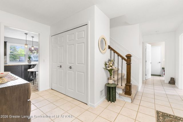 5784 N Green Road, Haslett, MI 48840