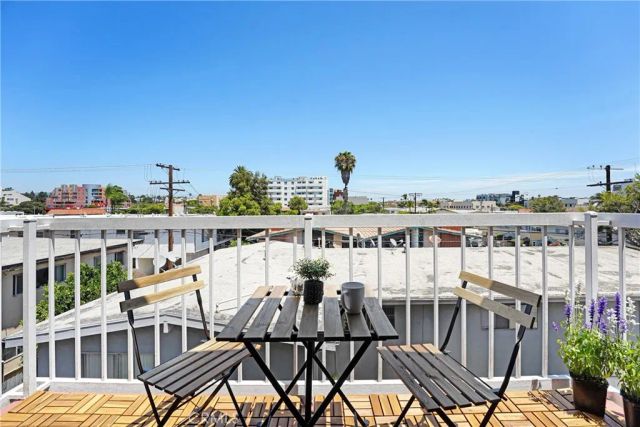 3568 Keystone Avenue 10, Los Angeles, CA 90034