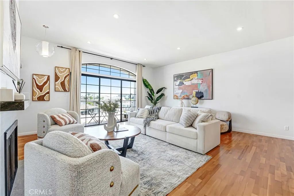 3568 Keystone Avenue 10, Los Angeles, CA 90034