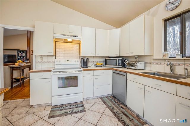 251 Saddle Hill Road, Stamford, CT 06903