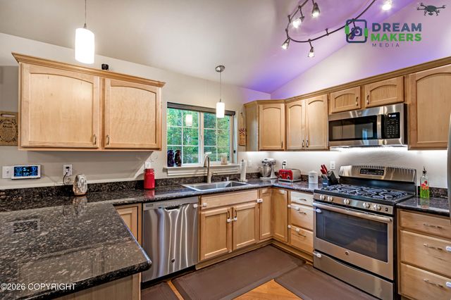 1820 S Rue de La Paix Loop, Wasilla, AK 99623