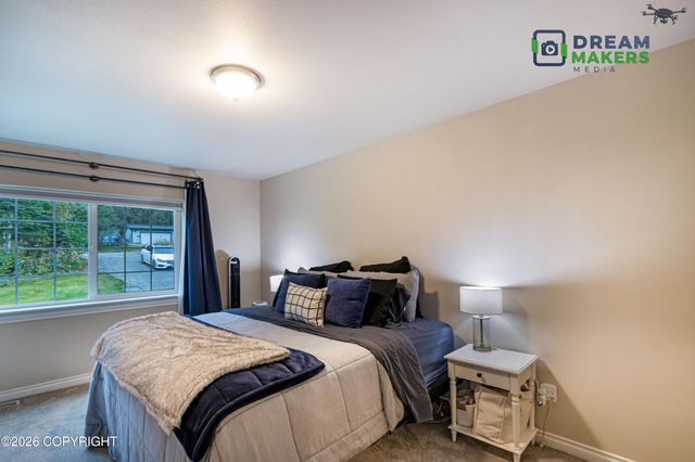 1820 S Rue de La Paix Loop, Wasilla, AK 99623