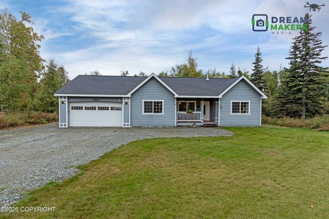 1820 S Rue de La Paix Loop, Wasilla, AK 99623