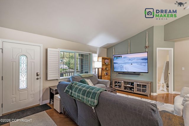 1820 S Rue de La Paix Loop, Wasilla, AK 99623
