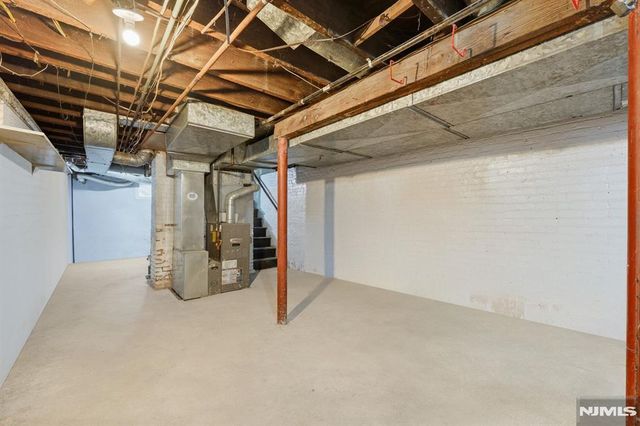270 Snyder Street, Orange, NJ 07050