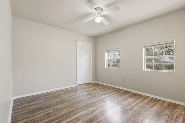 907 Thatcher Street, Denison, TX 75020