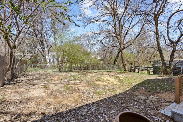 907 Thatcher Street, Denison, TX 75020