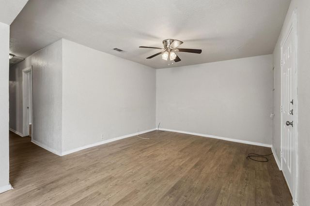 907 Thatcher Street, Denison, TX 75020