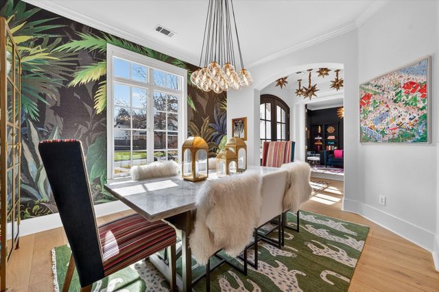 1823 Southpark Drive, Arlington, TX 76013