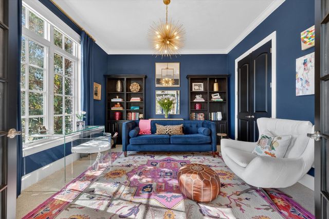 1823 Southpark Drive, Arlington, TX 76013