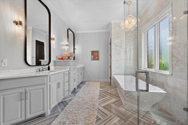 1823 Southpark Drive, Arlington, TX 76013