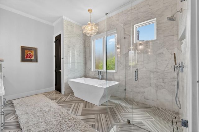 1823 Southpark Drive, Arlington, TX 76013