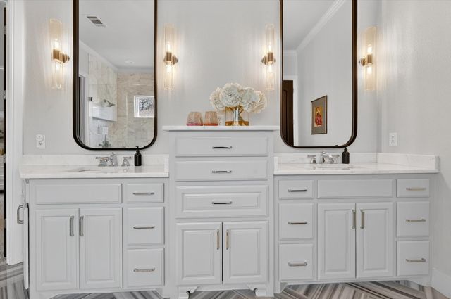 1823 Southpark Drive, Arlington, TX 76013