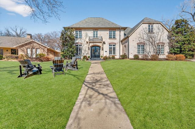 1823 Southpark Drive, Arlington, TX 76013