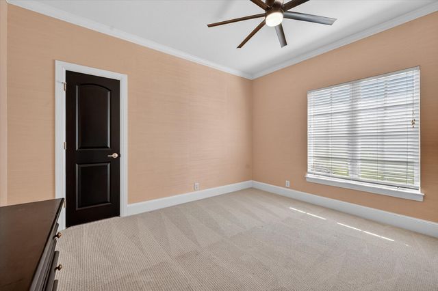 1823 Southpark Drive, Arlington, TX 76013