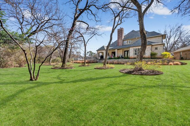 1823 Southpark Drive, Arlington, TX 76013