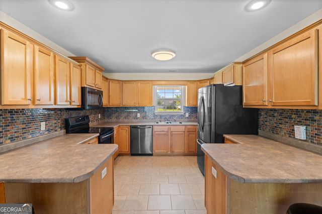 333 Labrador Lane, Guyton, GA 31312