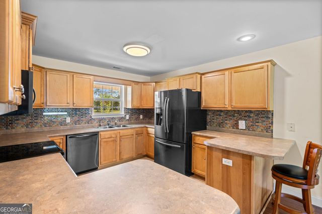 333 Labrador Lane, Guyton, GA 31312