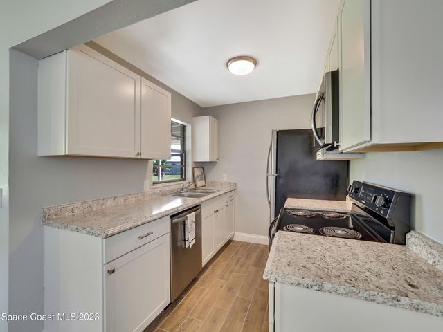 2056 Little John Road, Melbourne, FL 32935