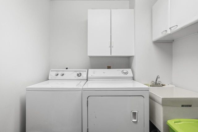 1075 Lauderdale N, Onalaska, WI 54650