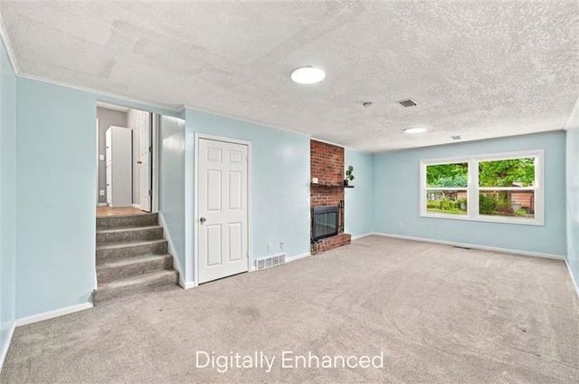 10001 Cambridge Avenue, Kansas City, MO 64134
