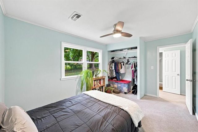 10001 Cambridge Avenue, Kansas City, MO 64134