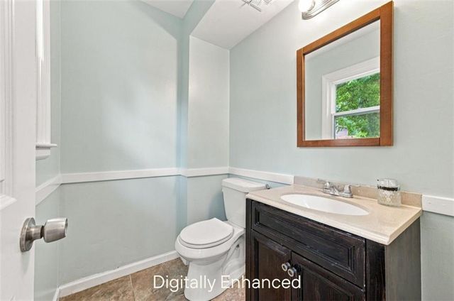 10001 Cambridge Avenue, Kansas City, MO 64134