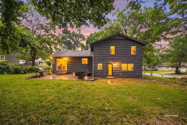 10001 Cambridge Avenue, Kansas City, MO 64134