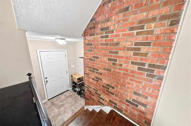 10001 Cambridge Avenue, Kansas City, MO 64134