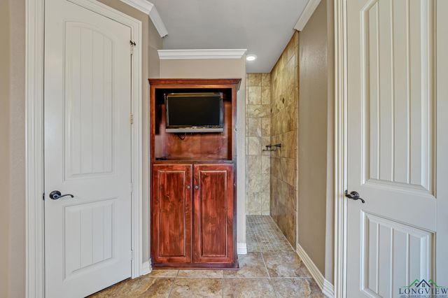 200 Oakland, Longview, TX 75605