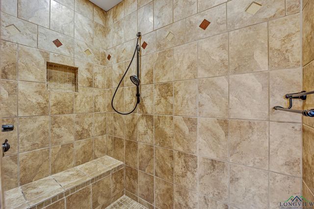 200 Oakland, Longview, TX 75605