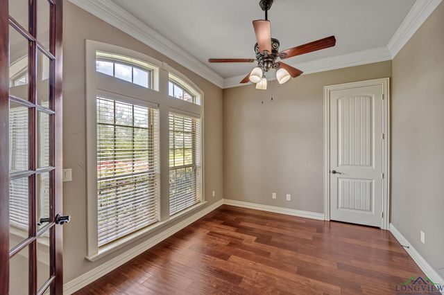 200 Oakland, Longview, TX 75605