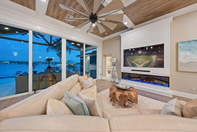 540 20TH AVENUE, Indian Rocks Beach, FL 33785