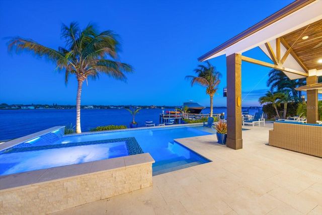 540 20TH AVENUE, Indian Rocks Beach, FL 33785